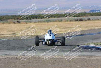 media/Oct-15-2023-CalClub SCCA (Sun) [[64237f672e]]/Group 5/Qualifying/